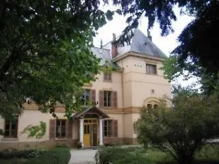 Hotel Domaine Des Cèdres - Logis Hôtel, Résidence, Et Insolites