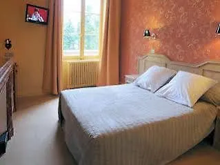 Hotel Domaine Des Cèdres - Logis Hôtel, Résidence, Et Insolites 3*